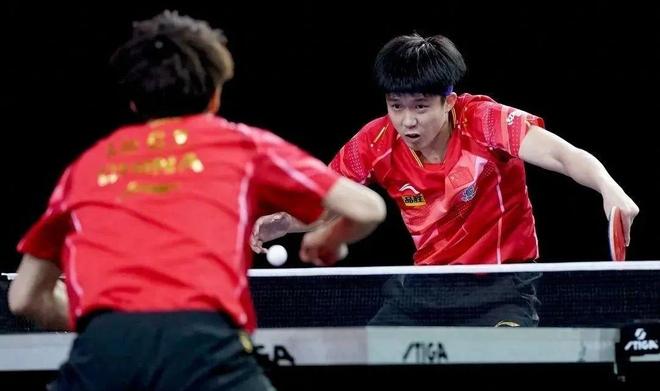 背身拿球与 背身拿球与