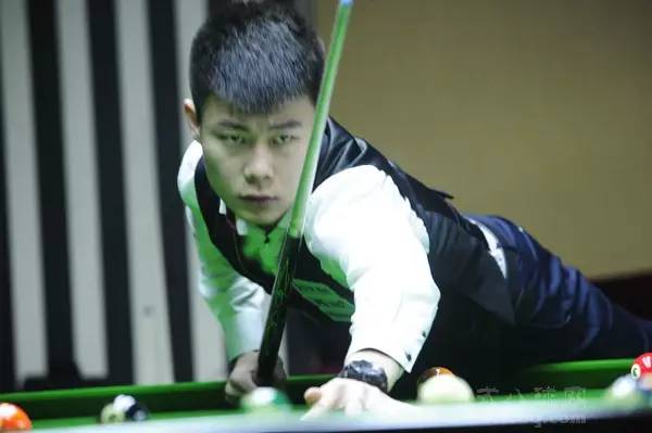 肘区手递手 肘区手递手